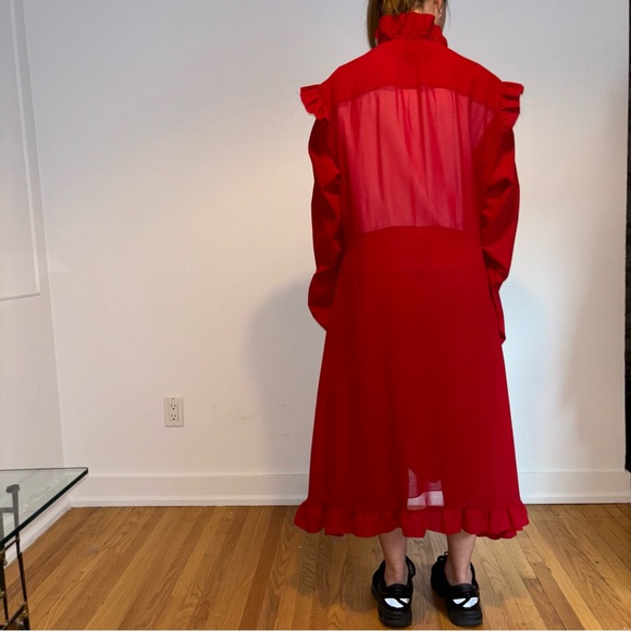 VETEMENTS Spring 2016  Runway Over-Sized Red Dress - Picture 14 of 15